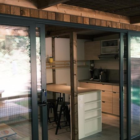 Lodge Avec Spa Privatif - Foret Et Lac Liginiac المظهر الخارجي الصورة