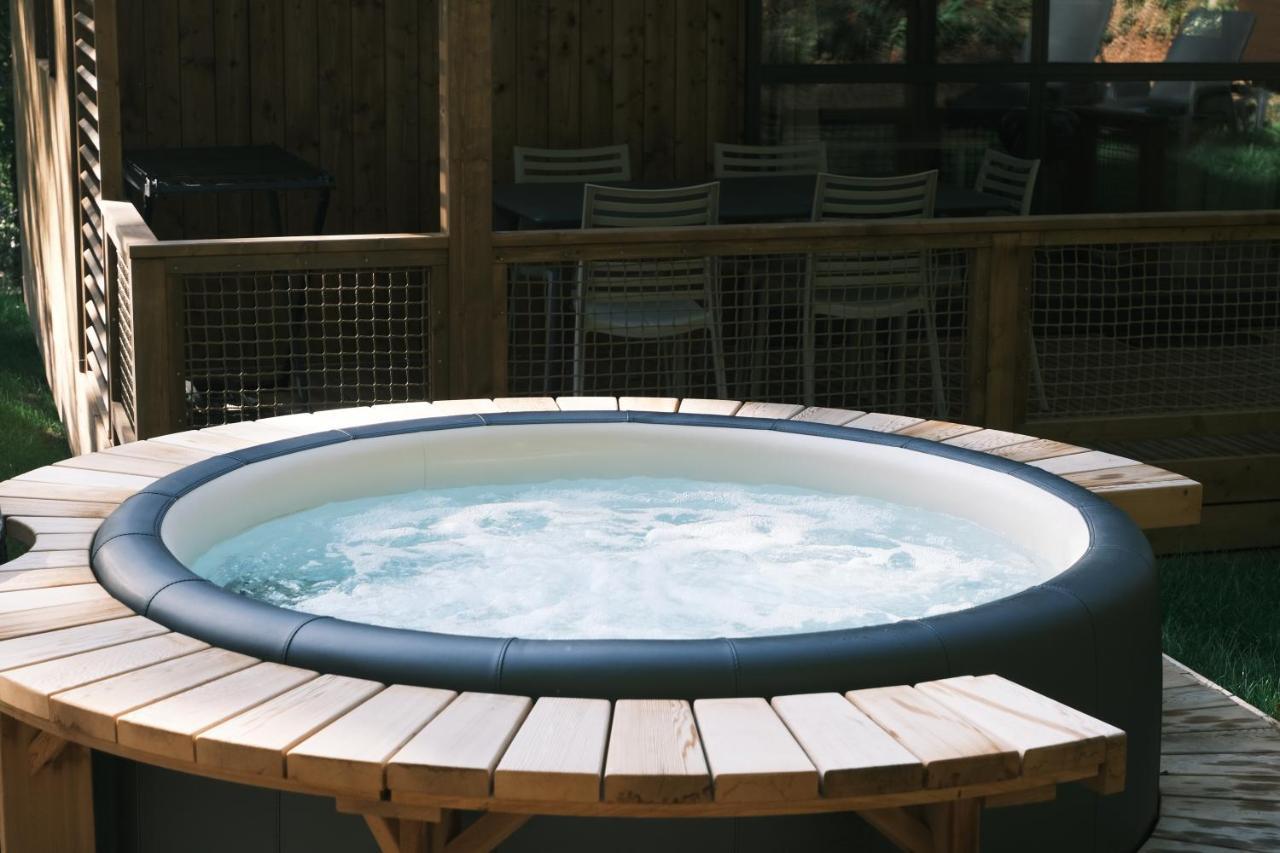 Lodge Avec Spa Privatif - Foret Et Lac Liginiac المظهر الخارجي الصورة