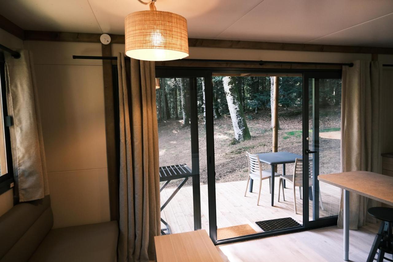 Lodge Avec Spa Privatif - Foret Et Lac Liginiac المظهر الخارجي الصورة