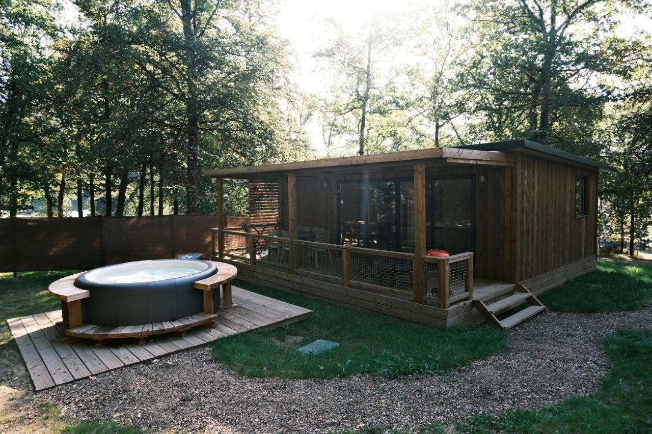Lodge Avec Spa Privatif - Foret Et Lac Liginiac المظهر الخارجي الصورة