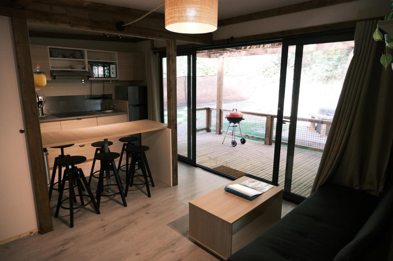 Lodge Avec Spa Privatif - Foret Et Lac Liginiac المظهر الخارجي الصورة