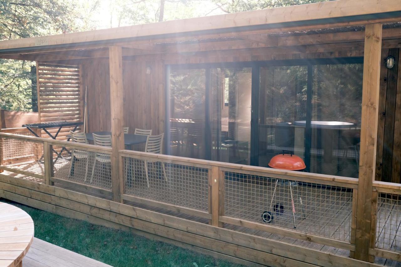 Lodge Avec Spa Privatif - Foret Et Lac Liginiac المظهر الخارجي الصورة