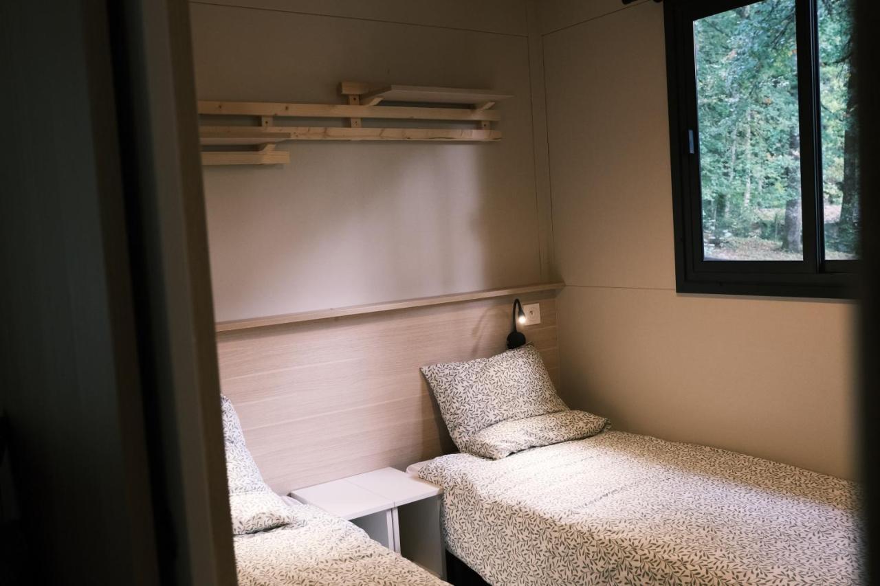 Lodge Avec Spa Privatif - Foret Et Lac Liginiac المظهر الخارجي الصورة